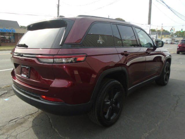 2023 Jeep Grand Cherokee Altitude