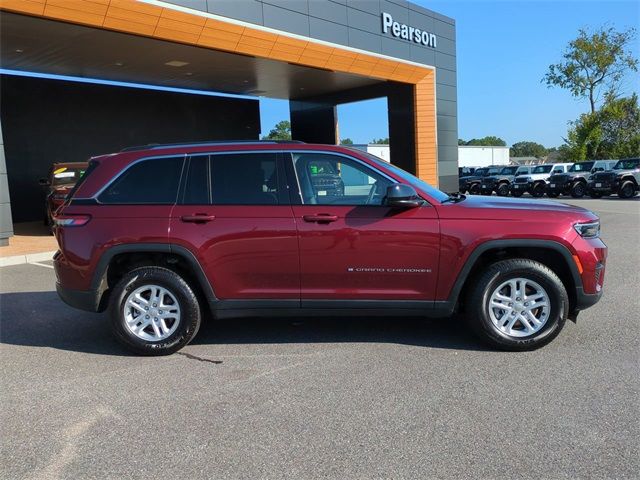 2023 Jeep Grand Cherokee Laredo