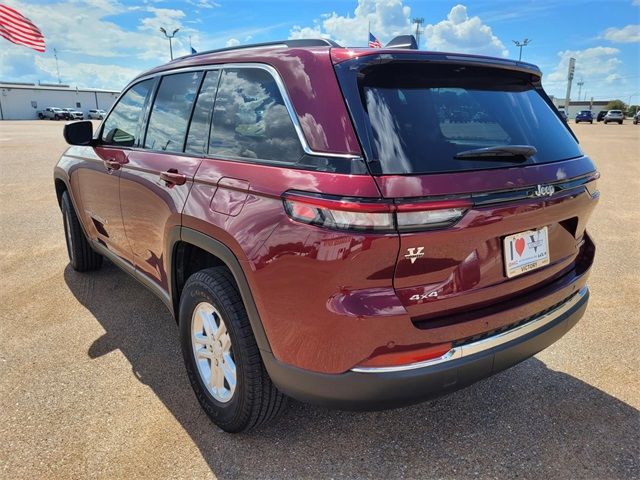 2023 Jeep Grand Cherokee Laredo