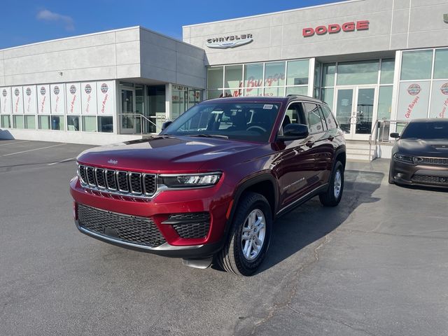 2023 Jeep Grand Cherokee Laredo