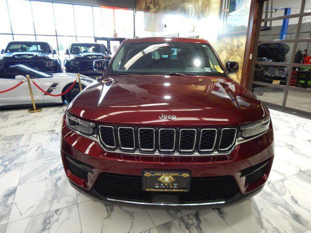 2023 Jeep Grand Cherokee Laredo