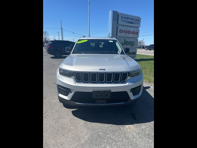 2023 Jeep Grand Cherokee Laredo