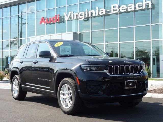 2023 Jeep Grand Cherokee Laredo