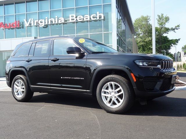 2023 Jeep Grand Cherokee Laredo