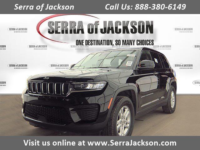 2023 Jeep Grand Cherokee Laredo