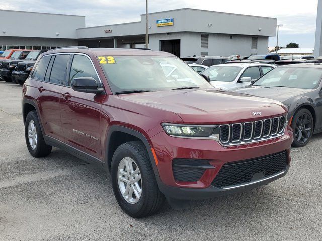 2023 Jeep Grand Cherokee Laredo