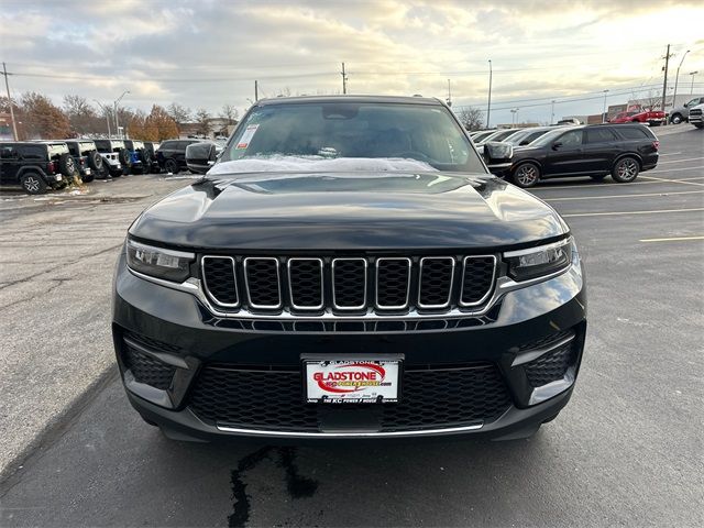 2023 Jeep Grand Cherokee Laredo