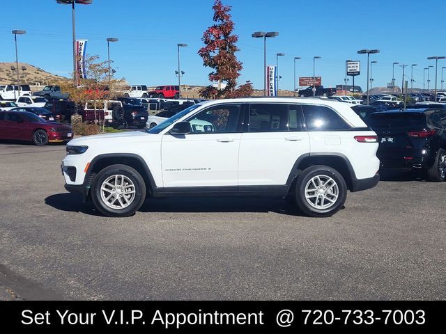 2023 Jeep Grand Cherokee Laredo