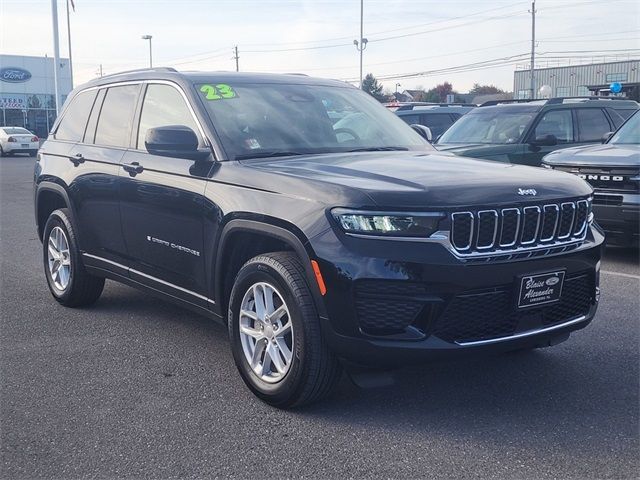 2023 Jeep Grand Cherokee Laredo