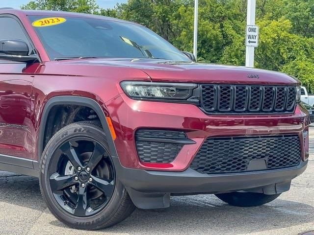 2023 Jeep Grand Cherokee Altitude