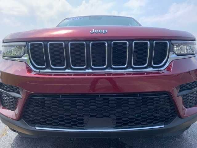 2023 Jeep Grand Cherokee Laredo