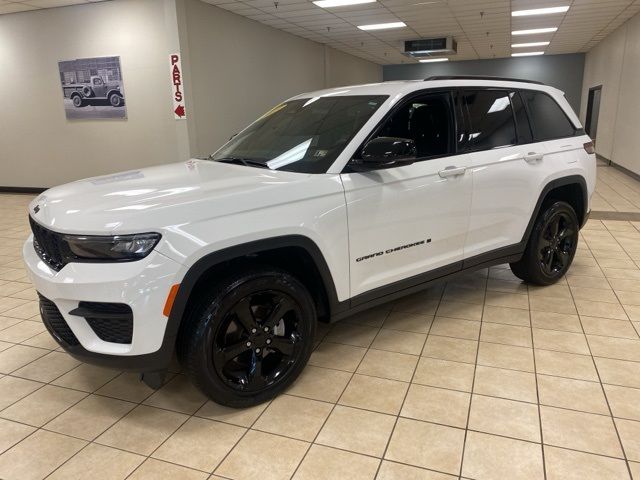 2023 Jeep Grand Cherokee Altitude