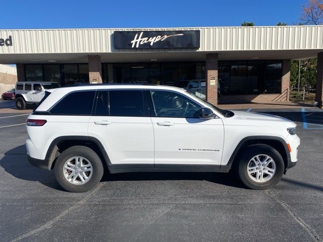 2023 Jeep Grand Cherokee Laredo