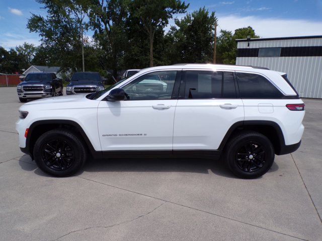 2023 Jeep Grand Cherokee Laredo