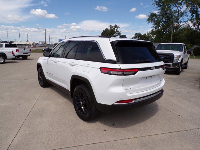 2023 Jeep Grand Cherokee Laredo