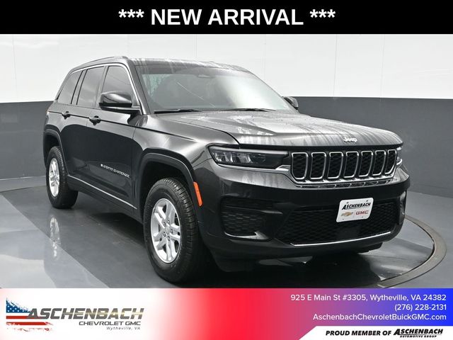 2023 Jeep Grand Cherokee Laredo