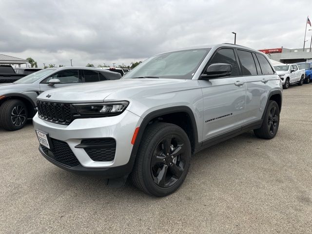 2023 Jeep Grand Cherokee Altitude