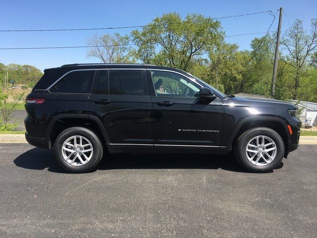 2023 Jeep Grand Cherokee Laredo