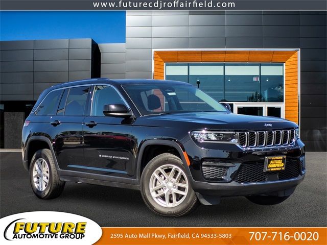 2023 Jeep Grand Cherokee Laredo