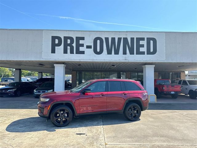 2023 Jeep Grand Cherokee Altitude