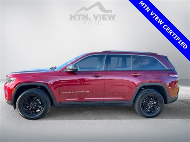 2023 Jeep Grand Cherokee Laredo