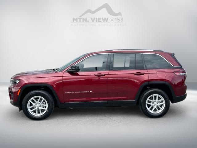 2023 Jeep Grand Cherokee Laredo