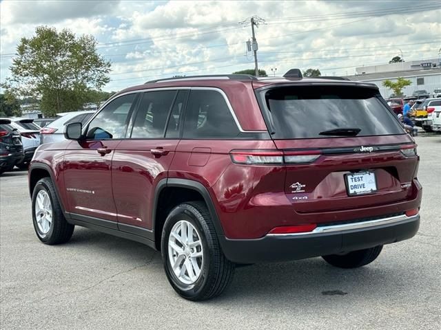 2023 Jeep Grand Cherokee Laredo