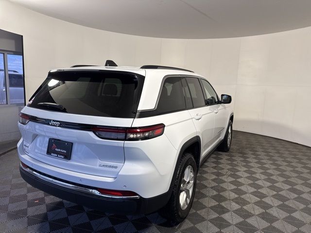 2023 Jeep Grand Cherokee Laredo