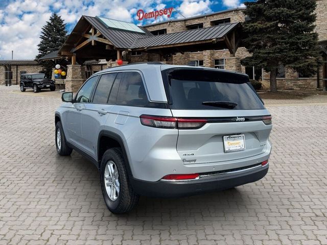 2023 Jeep Grand Cherokee Laredo