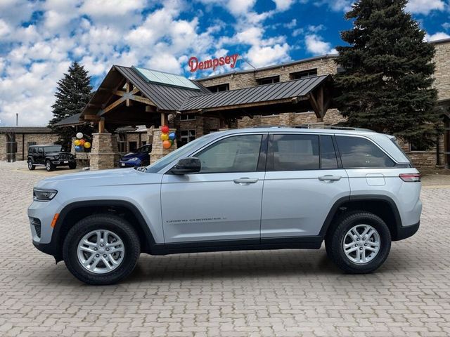 2023 Jeep Grand Cherokee Laredo