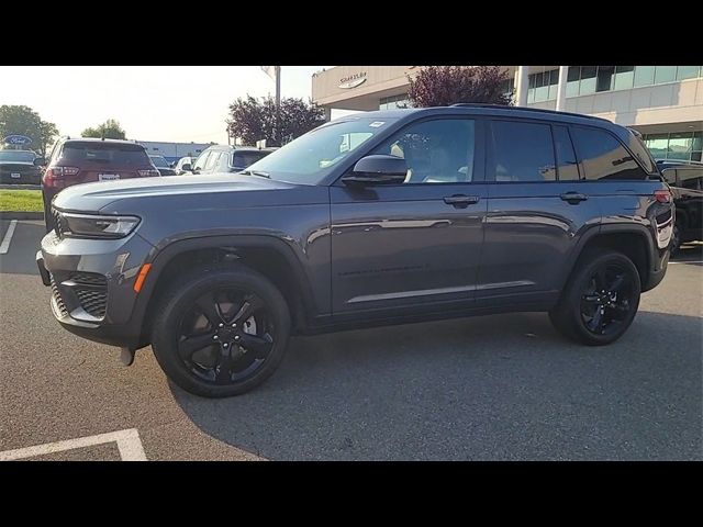 2023 Jeep Grand Cherokee Altitude