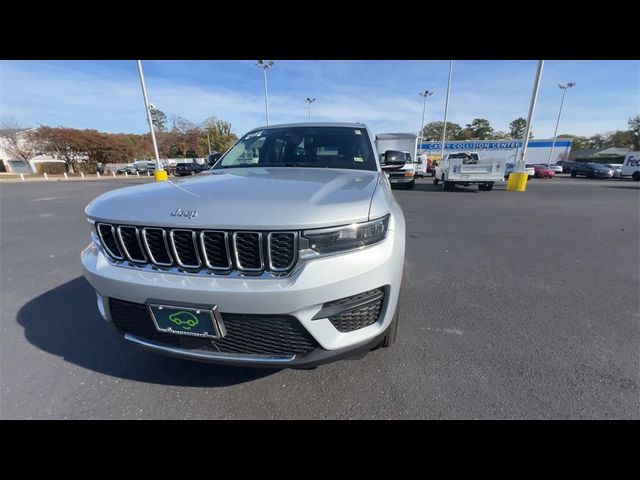 2023 Jeep Grand Cherokee Laredo