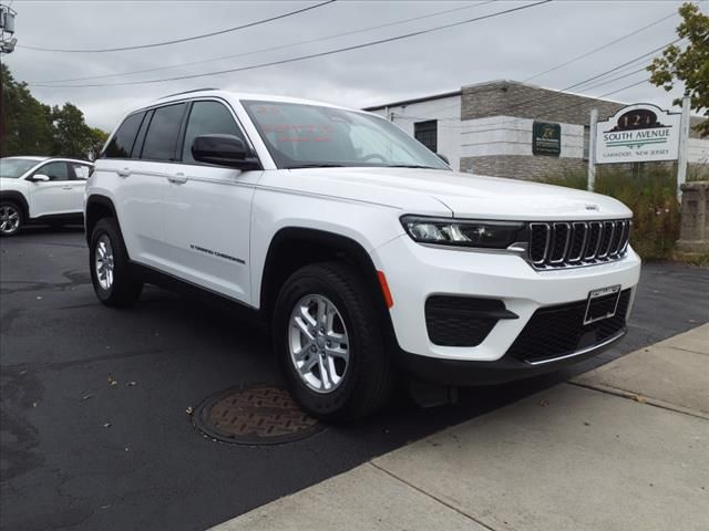 2023 Jeep Grand Cherokee Laredo