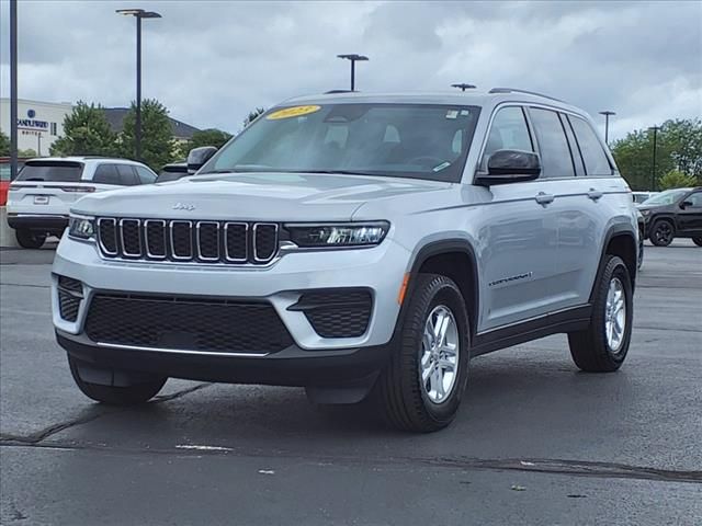 2023 Jeep Grand Cherokee Laredo