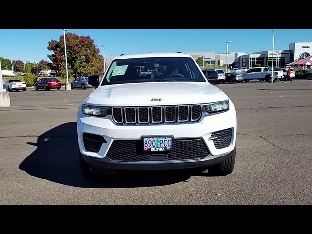 2023 Jeep Grand Cherokee Laredo