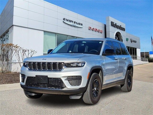 2023 Jeep Grand Cherokee Laredo