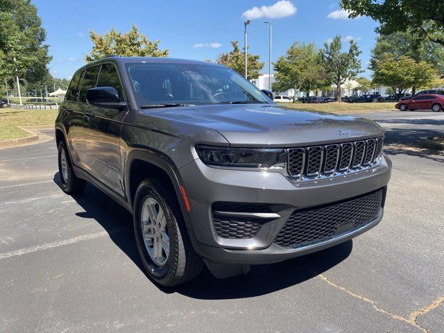 2023 Jeep Grand Cherokee Laredo