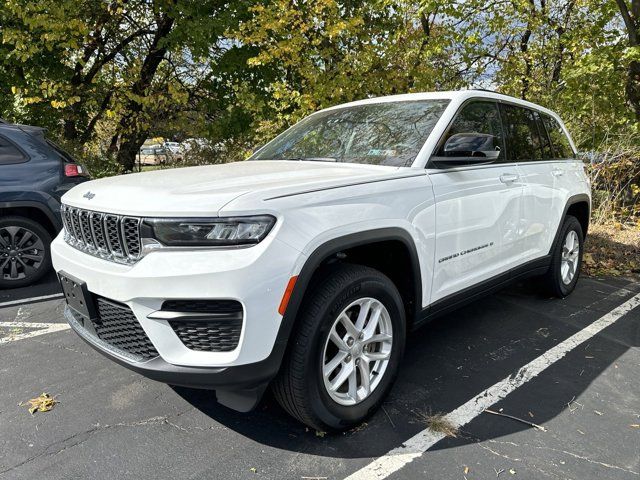 2023 Jeep Grand Cherokee Laredo