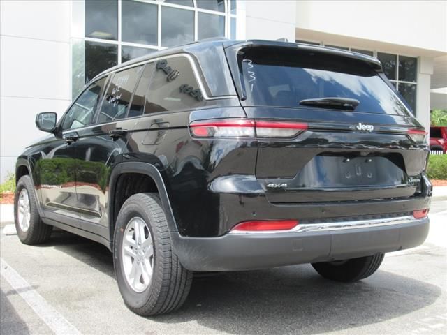 2023 Jeep Grand Cherokee Laredo