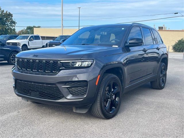 2023 Jeep Grand Cherokee Altitude