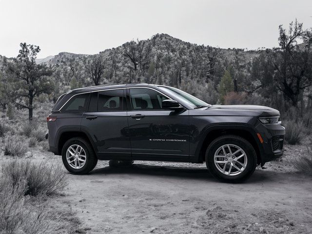 2023 Jeep Grand Cherokee Laredo X