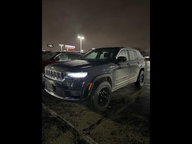 2023 Jeep Grand Cherokee Laredo