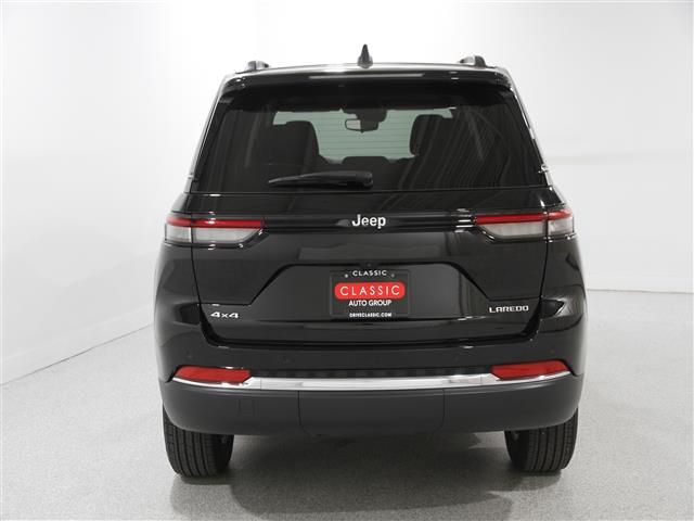 2023 Jeep Grand Cherokee Laredo