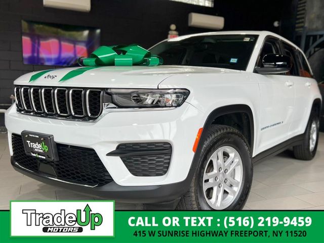 2023 Jeep Grand Cherokee Laredo