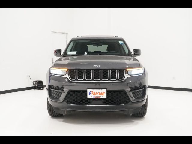 2023 Jeep Grand Cherokee Laredo X