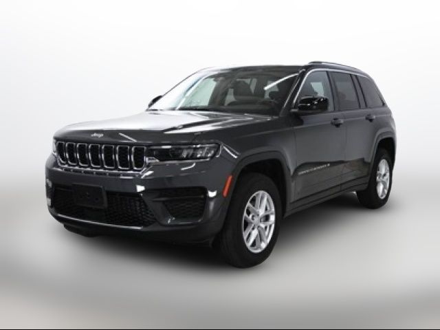 2023 Jeep Grand Cherokee Laredo X