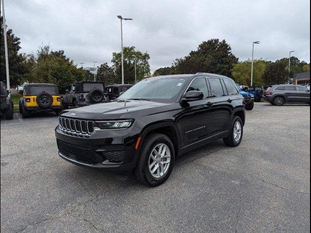 2023 Jeep Grand Cherokee Laredo X