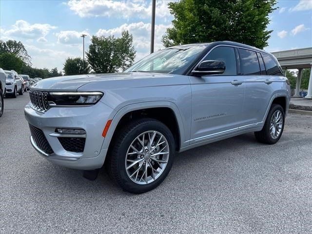 2023 Jeep Grand Cherokee Summit