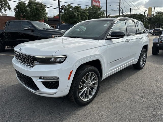 2023 Jeep Grand Cherokee Summit