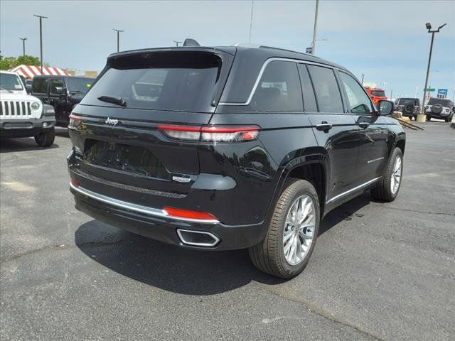 2023 Jeep Grand Cherokee Summit